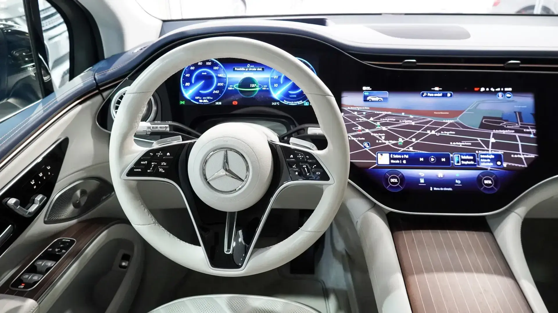 Mercedes-Benz EQS 580 29