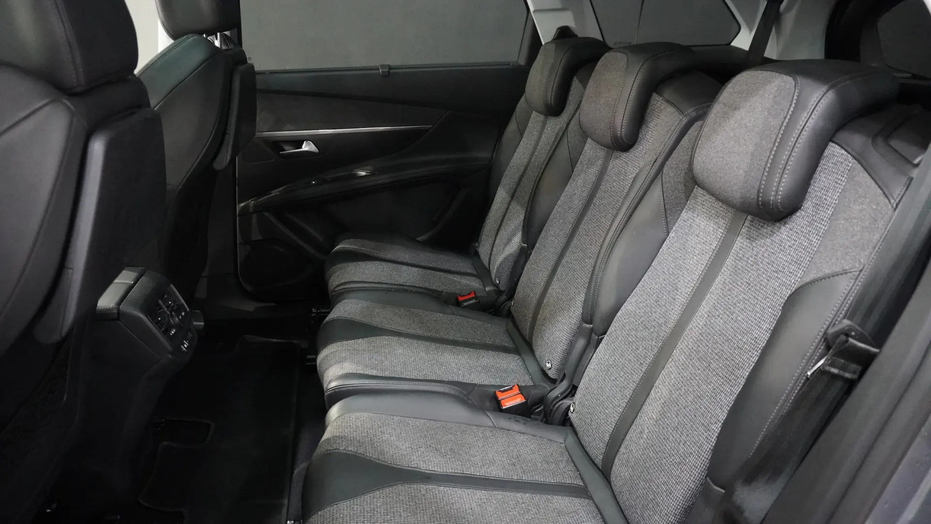 Peugeot 5008 1.2 PureTech Allure Pack 15