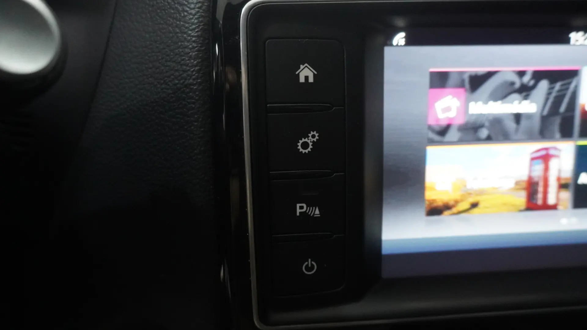 Jaguar XE 2.0 D Prestige 26