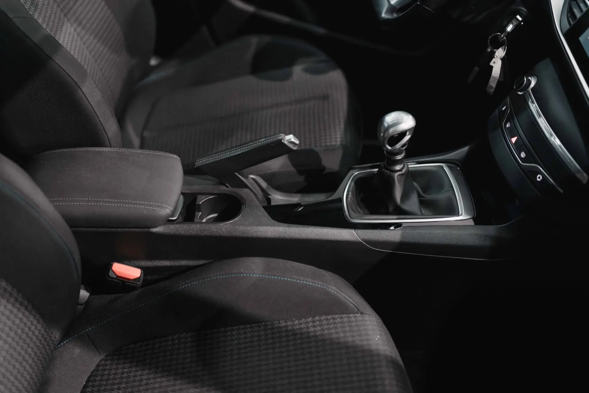 Peugeot 308 SW BlueHDi Style 29