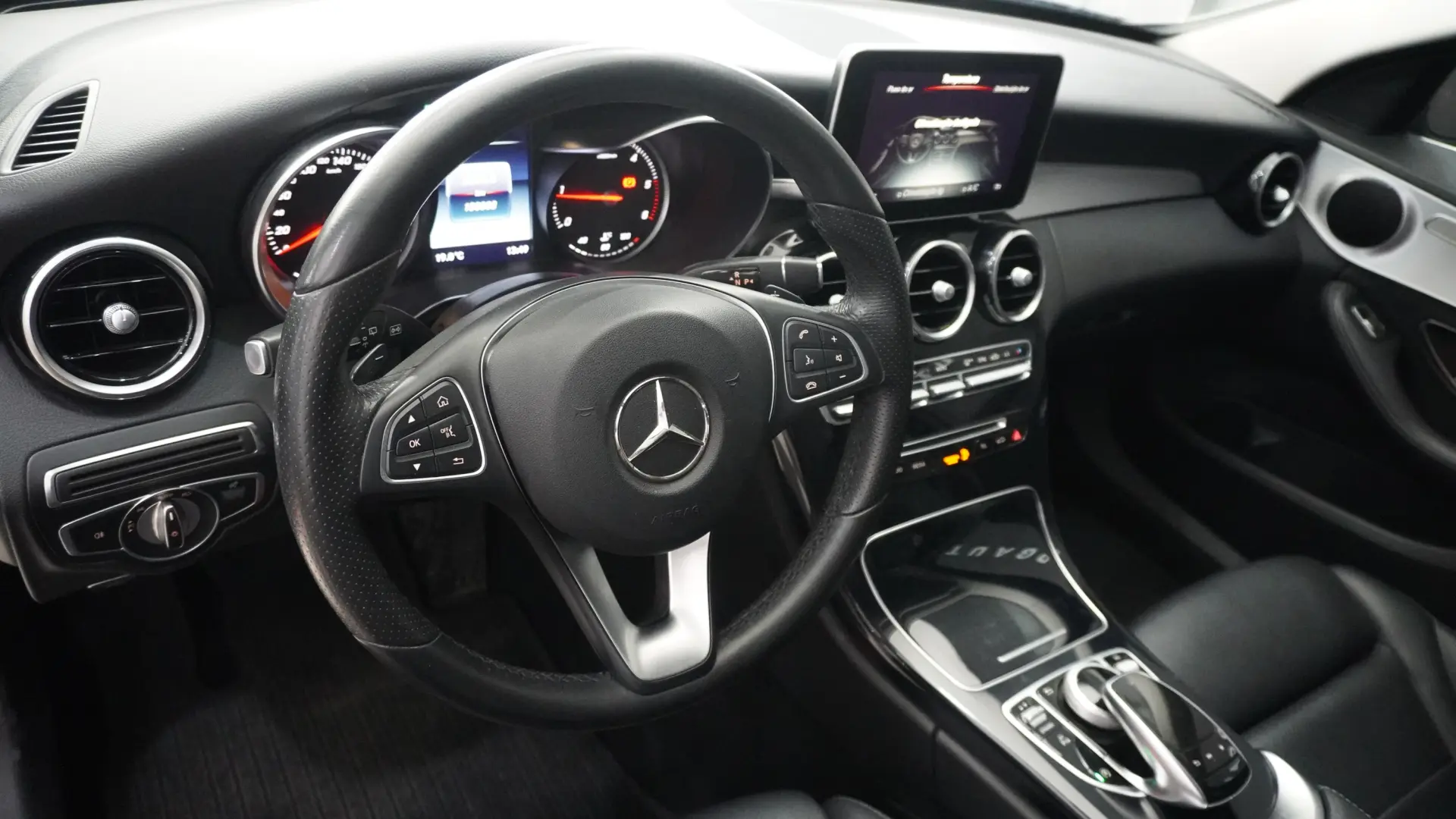 Mercedes-Benz C 180 (BlueTEC) d Station 7G-TRONIC Avantgarde 21