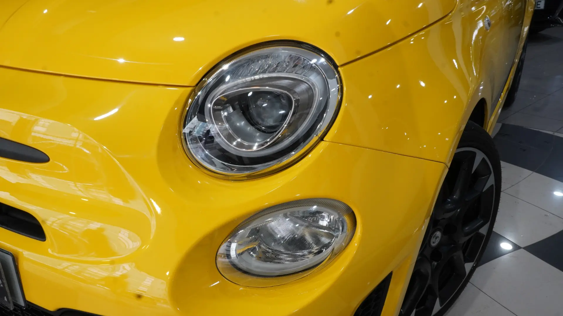 Abarth 595C 1.4 T-Jet Esseesse 7