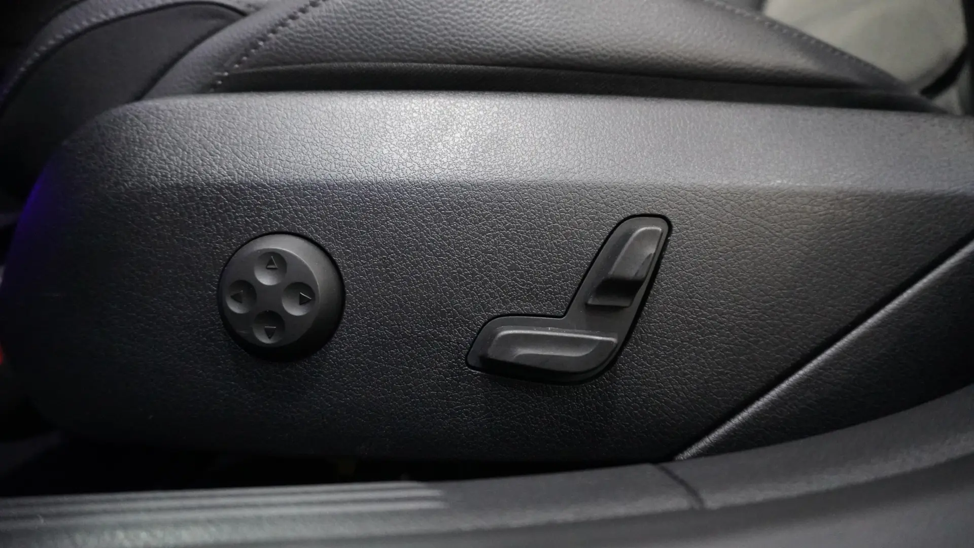 Mercedes-Benz C 220 Station d 9G-TRONIC 4Matic AMG Line 16