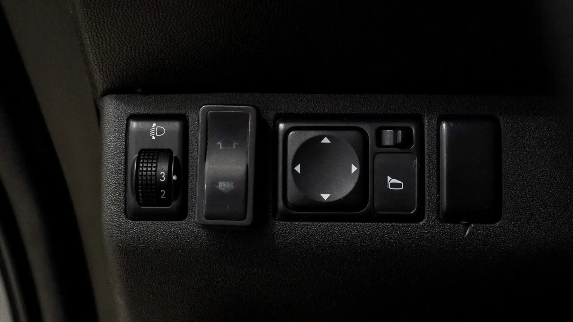 Nissan Navara Outro 9