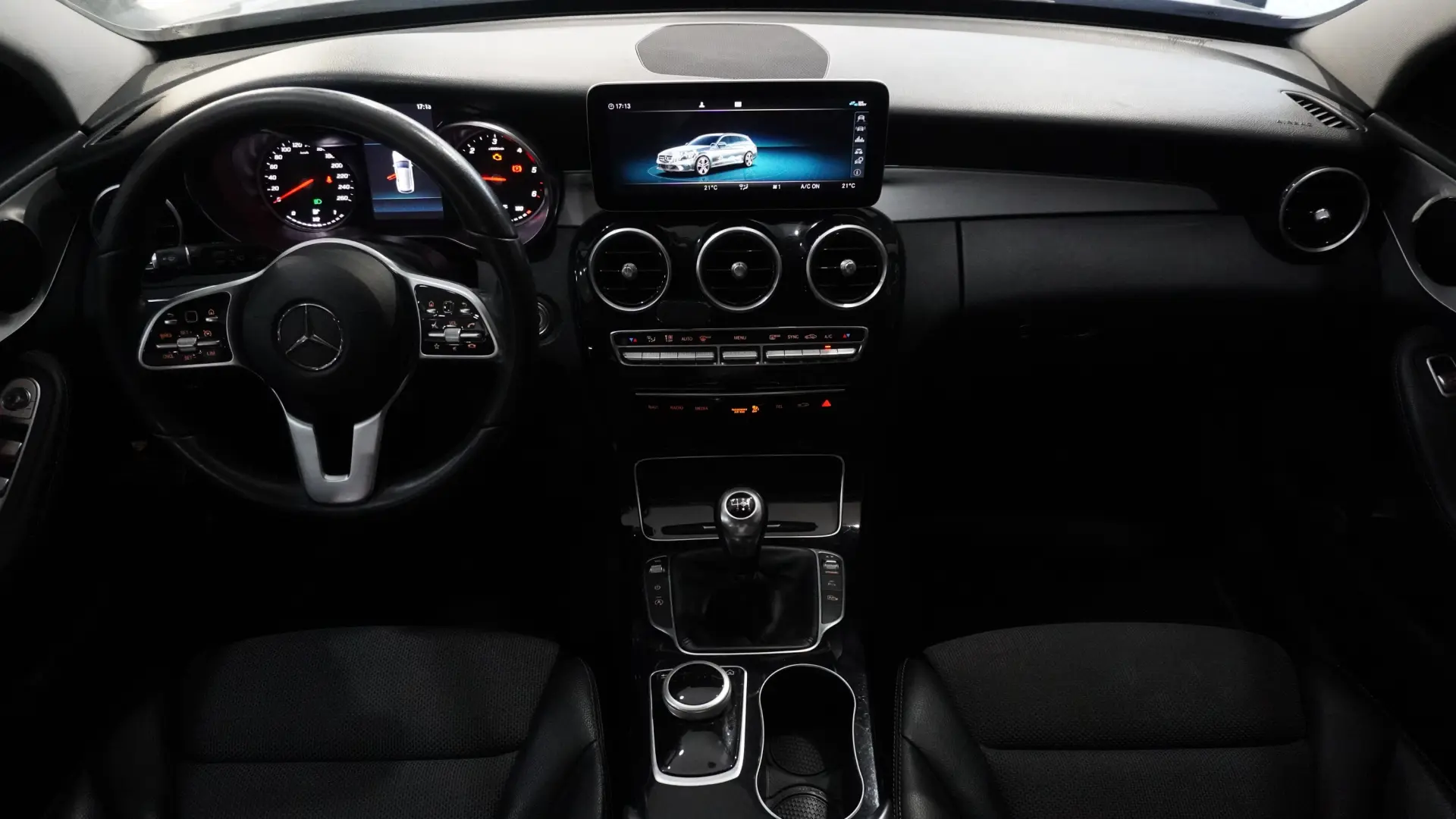 Mercedes-Benz C 200 19