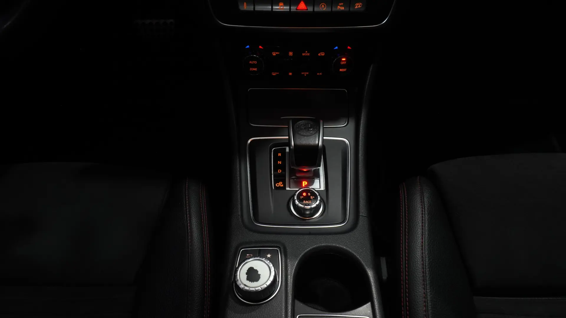 Mercedes-Benz CLA 45 AMG 4Matic Speedshift 7G-DCT 39