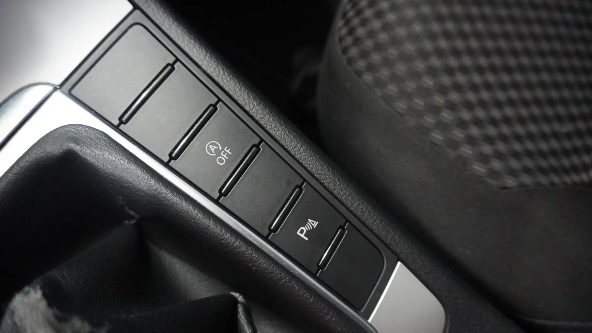 Volkswagen Passat 1.6 TDI Confortline 27