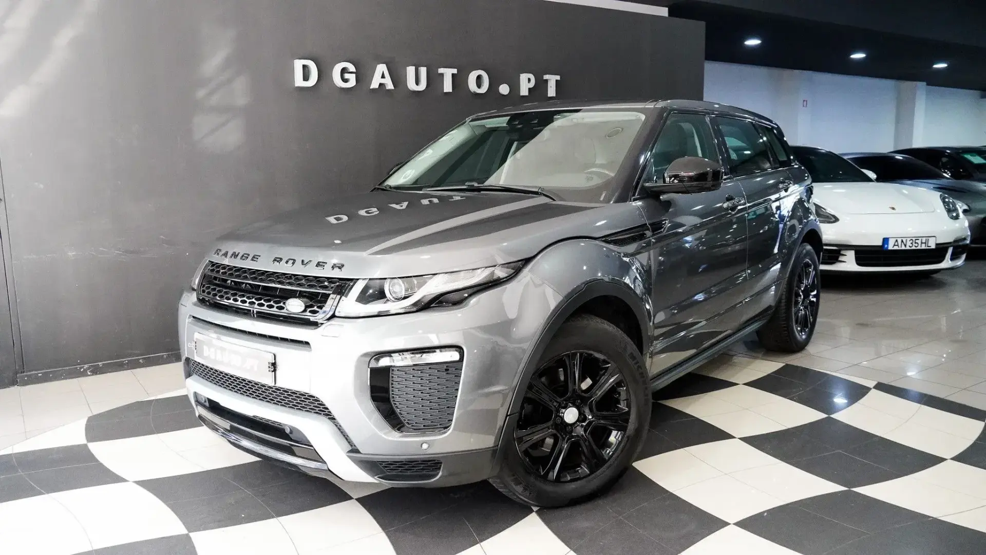 Land Rover Range Rover Evoque 3
