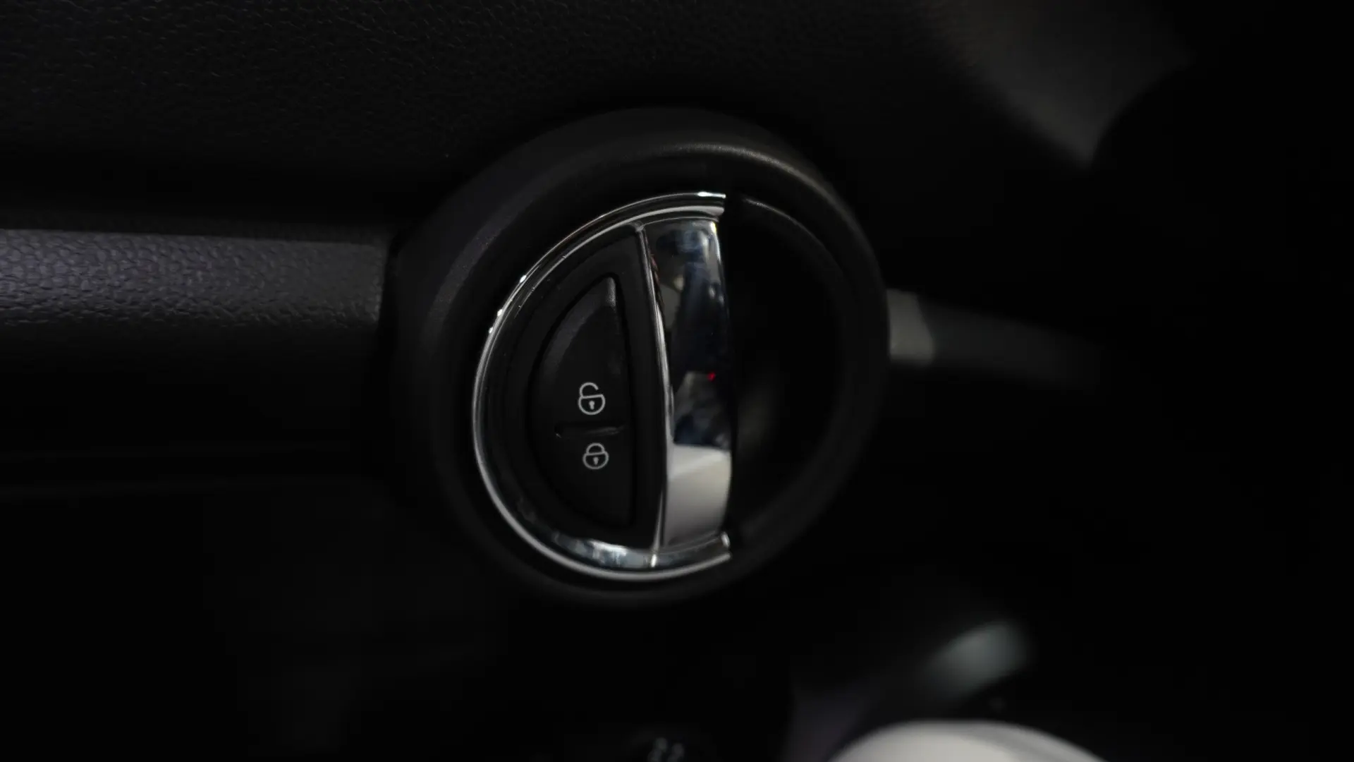 MINI 3 Portas Cooper D 17