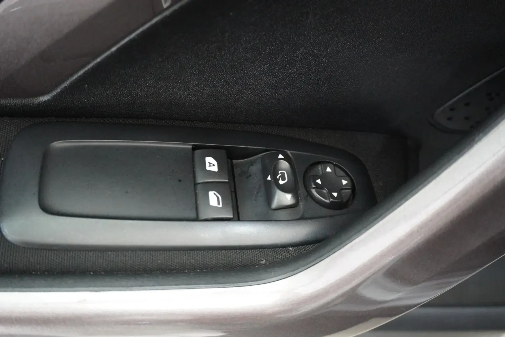 Peugeot 2008 10