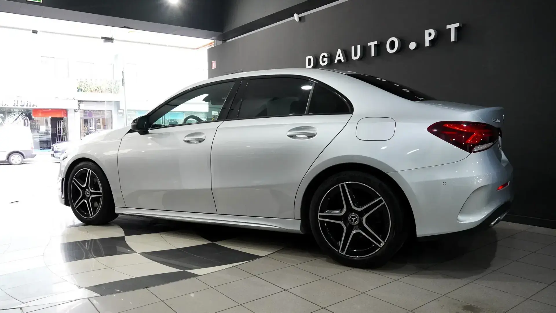 Mercedes-Benz A 200 10