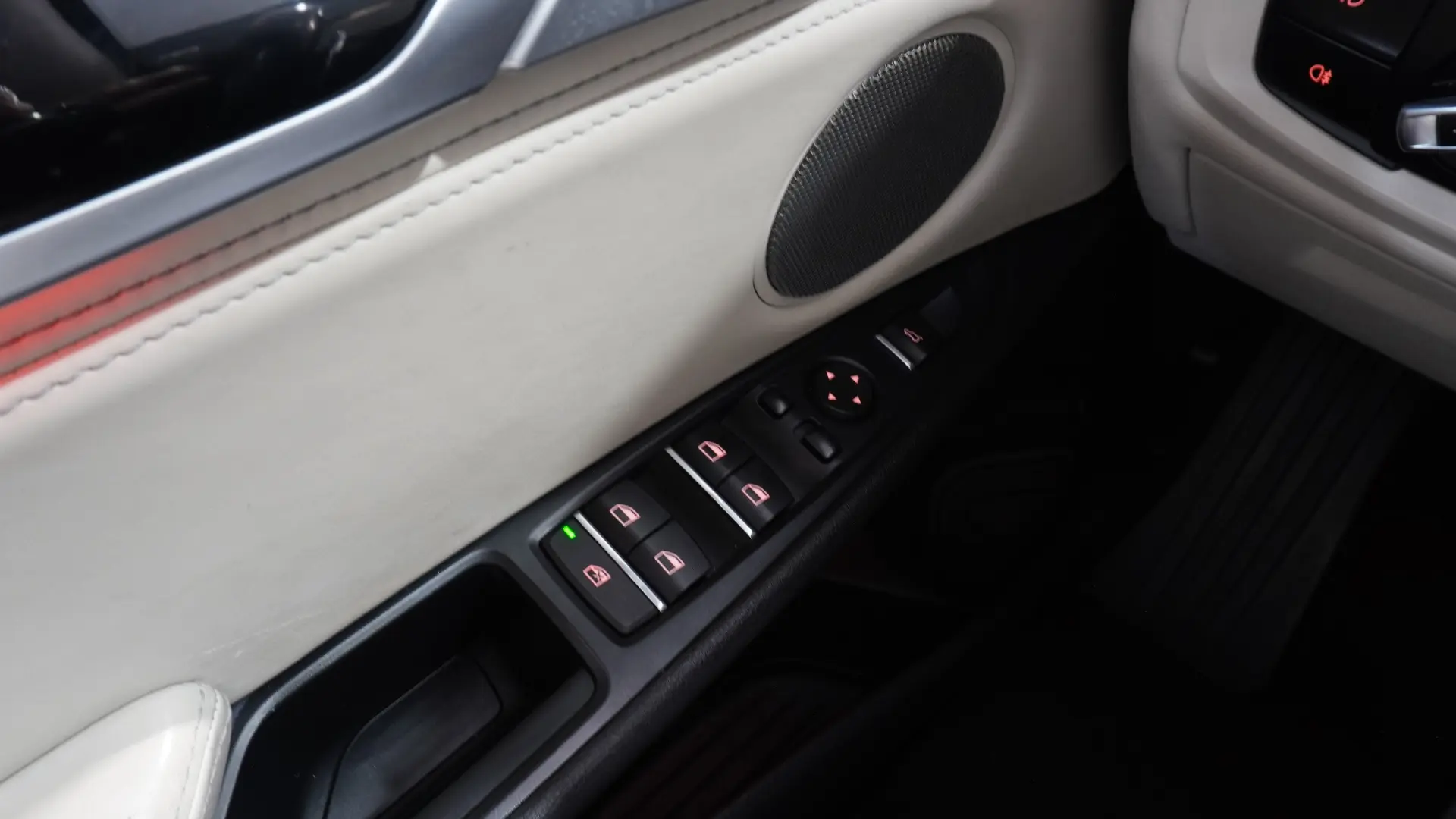 BMW X6 40 d xDrive 18