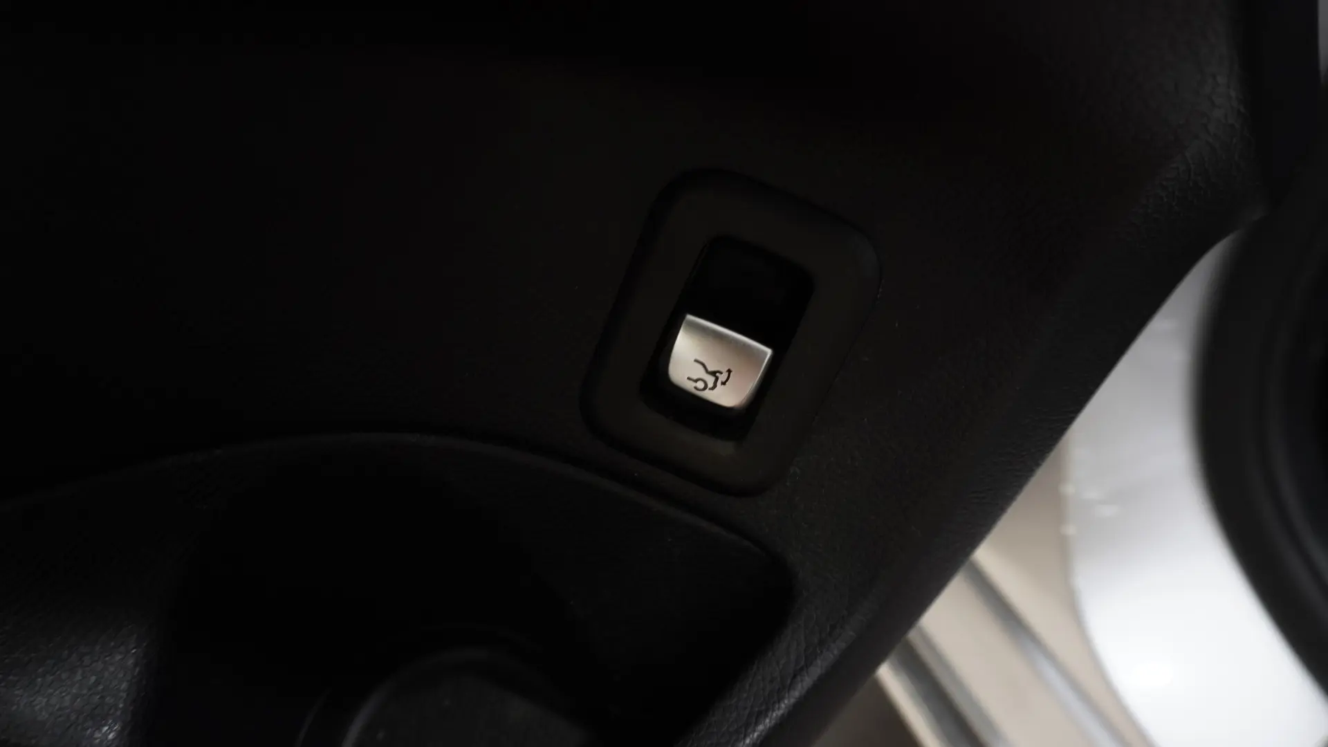 Mercedes-Benz C 200 16