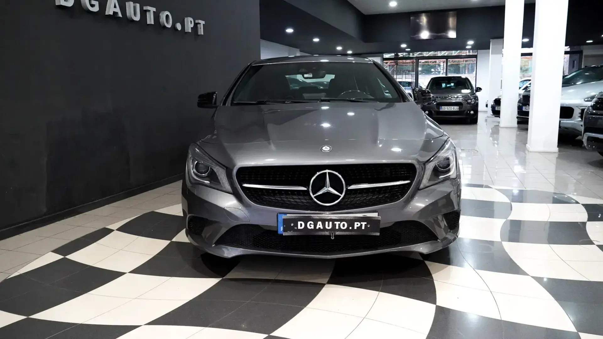 Mercedes-Benz CLA 220 25