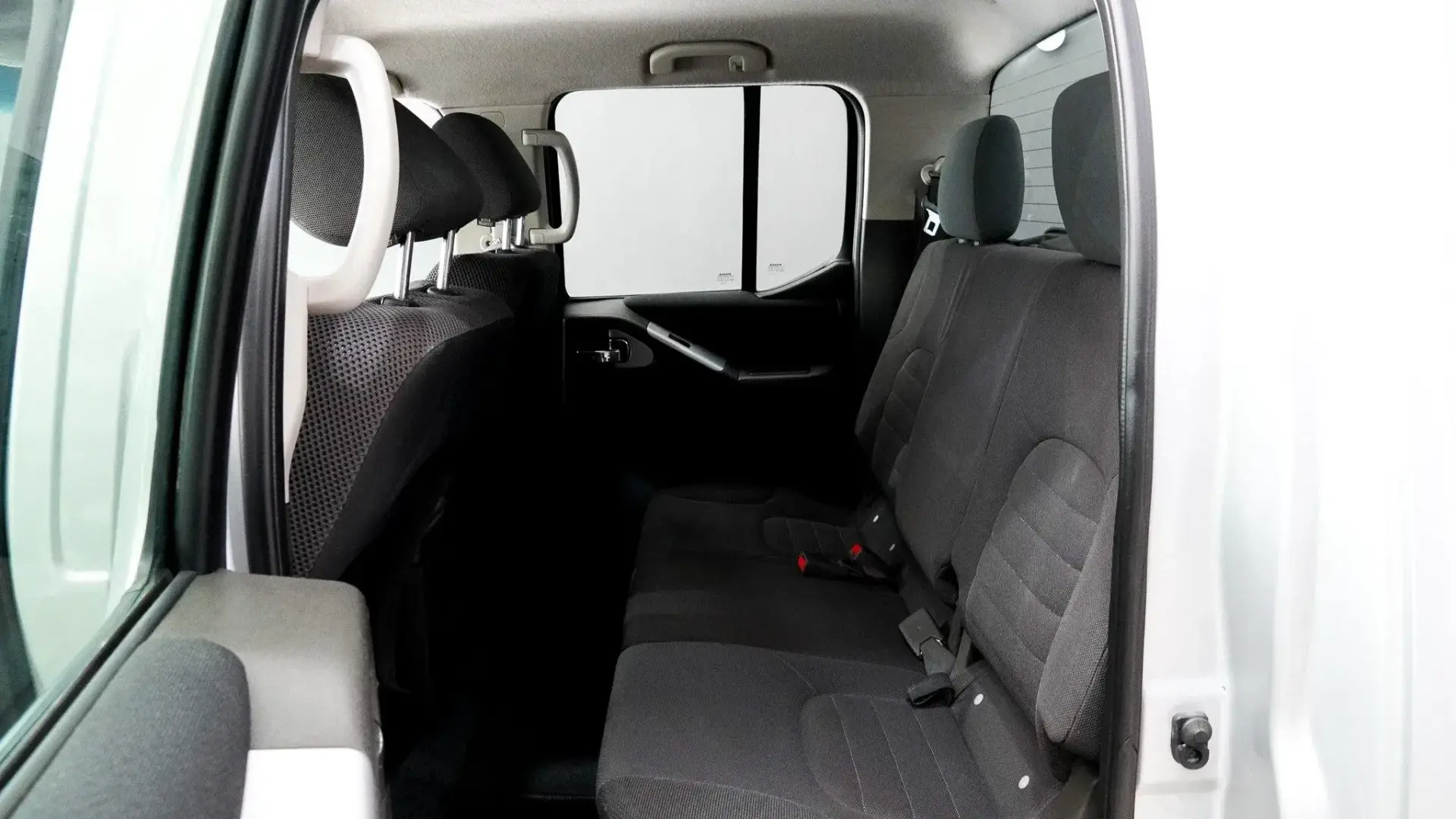 Nissan Navara Outro 15