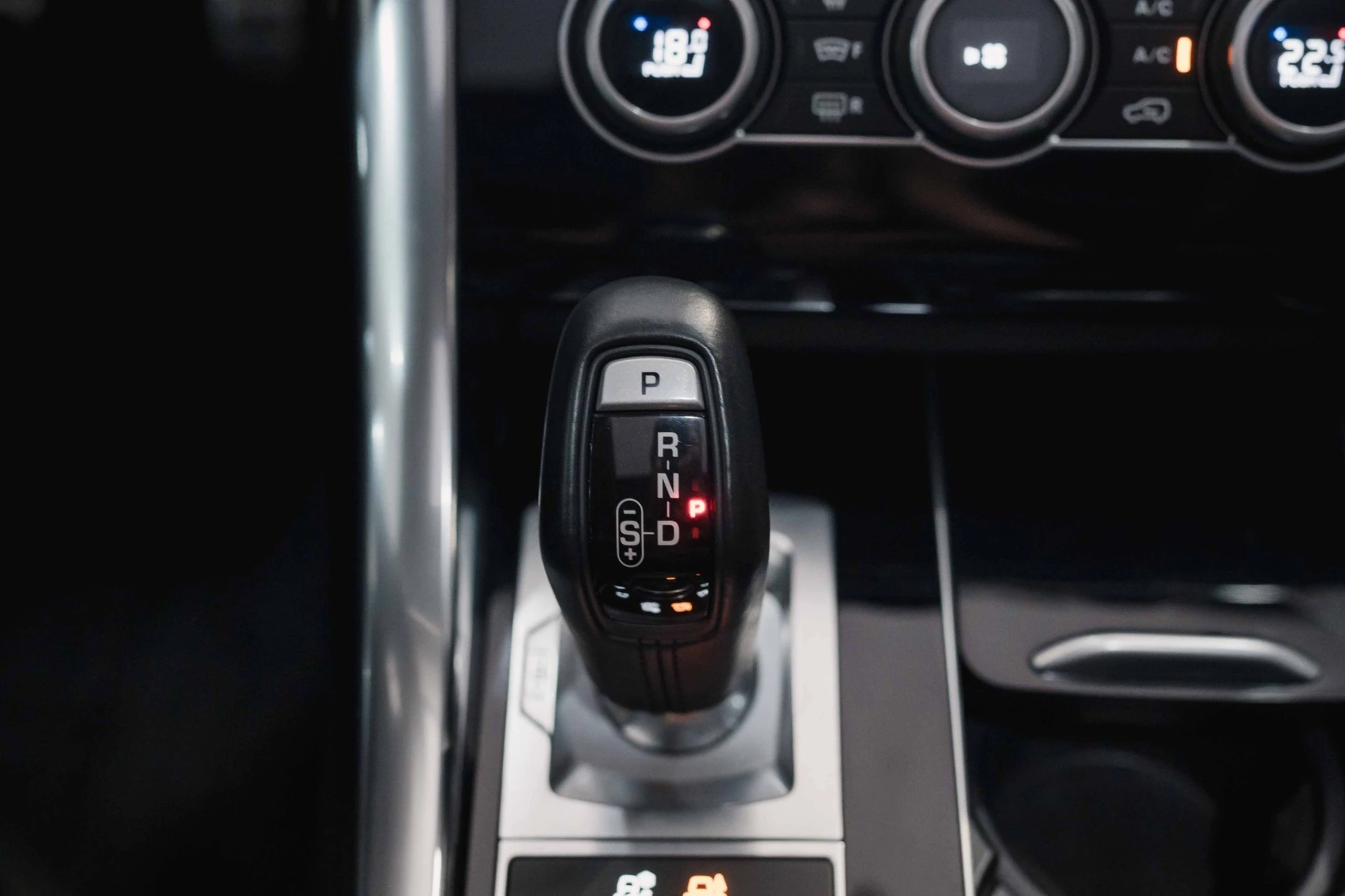 Land Rover Range Rover 4.4 SDV8 Autobiography 23