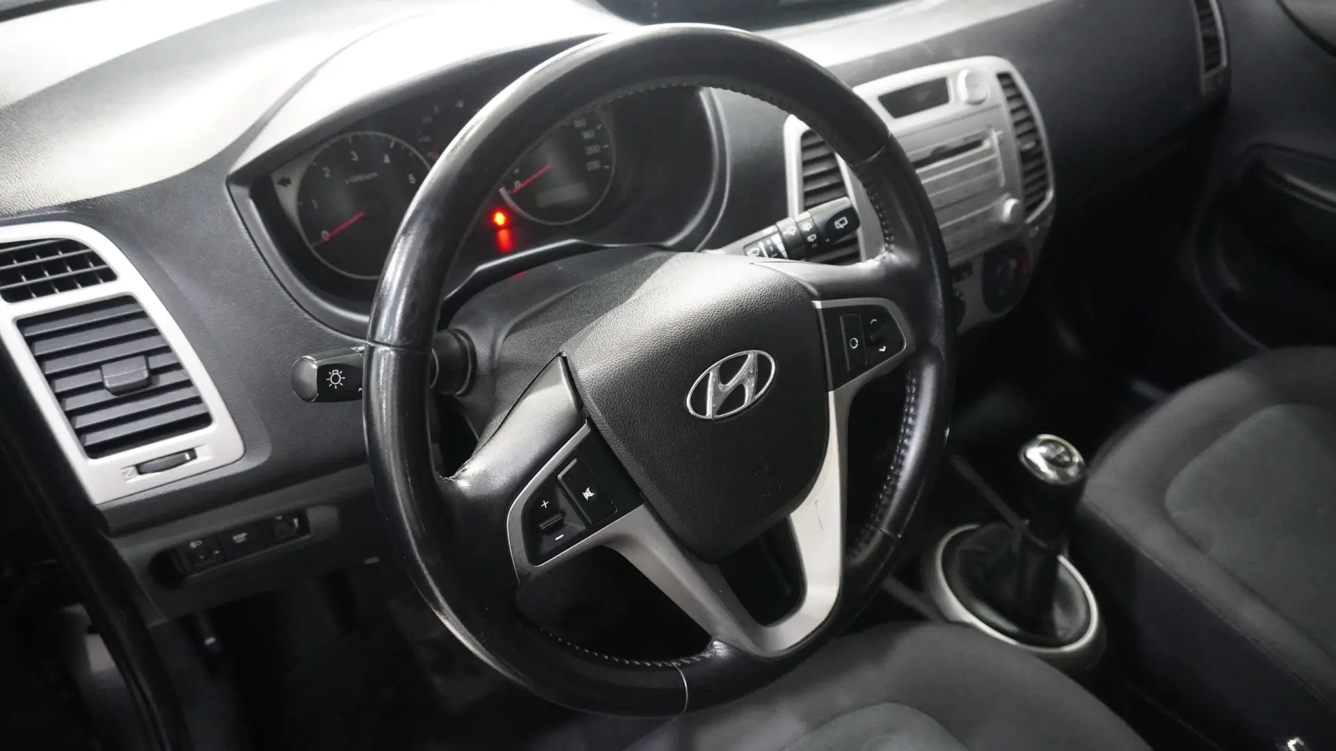 Hyundai i20 1.4 CRDI Comfort 14