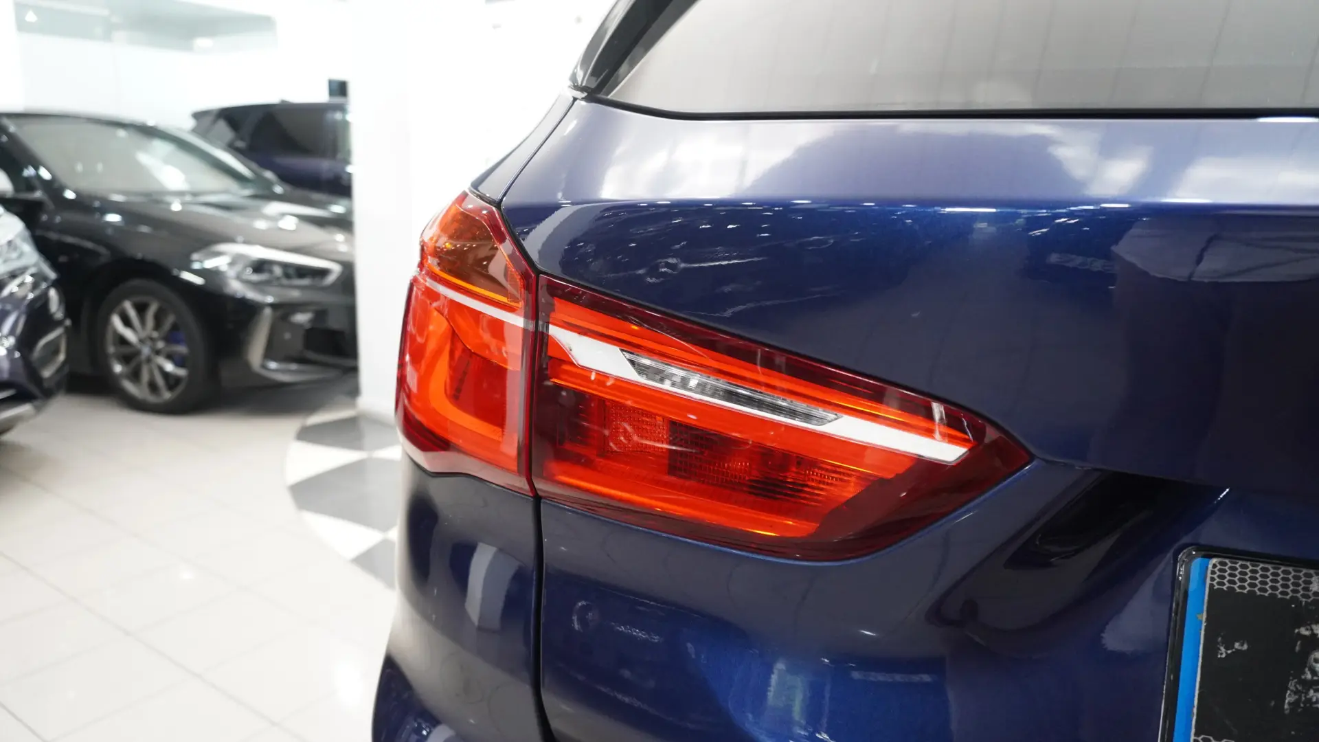 BMW X1 16 d sDrive 9