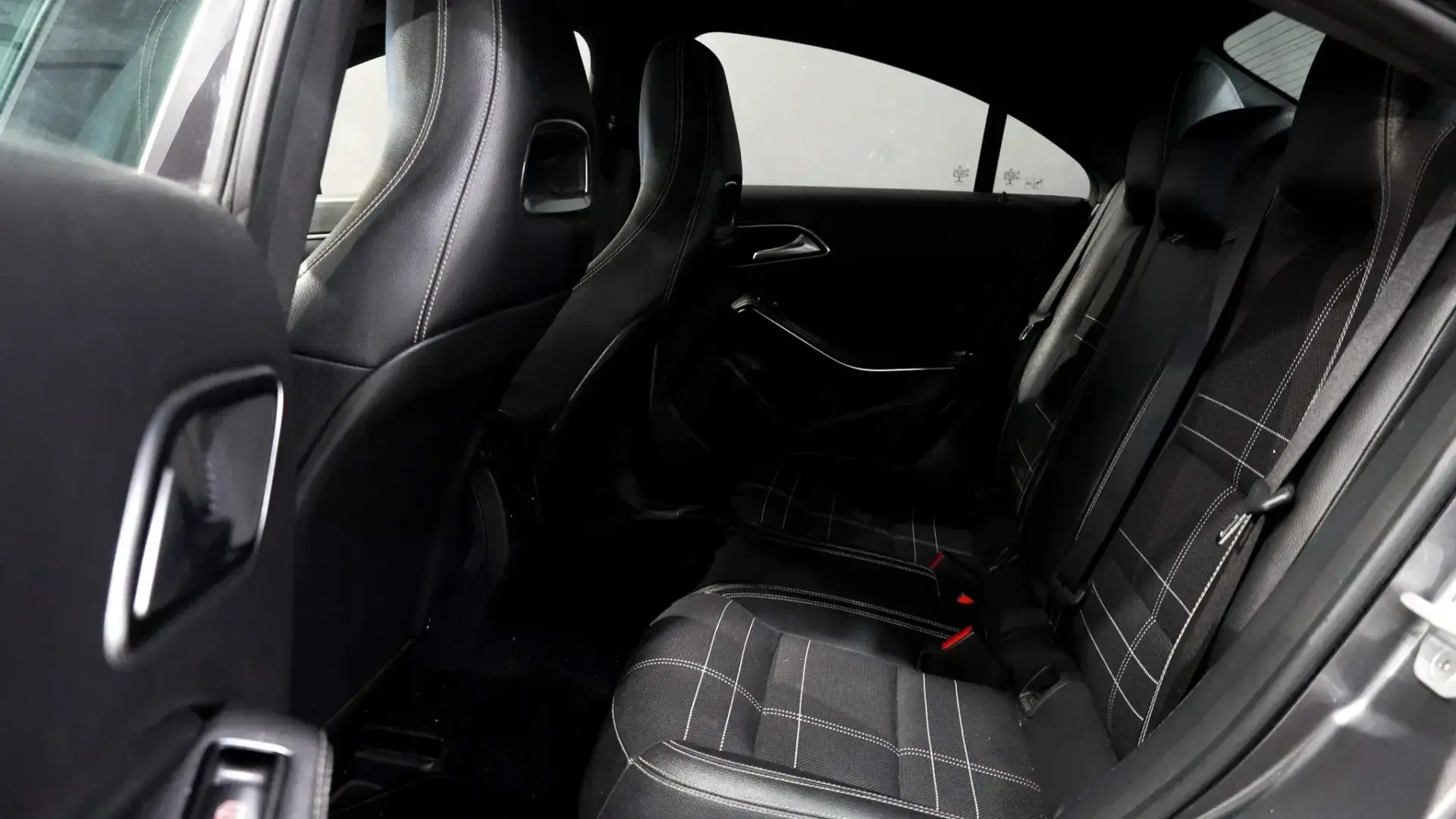 Mercedes-Benz CLA 220 15