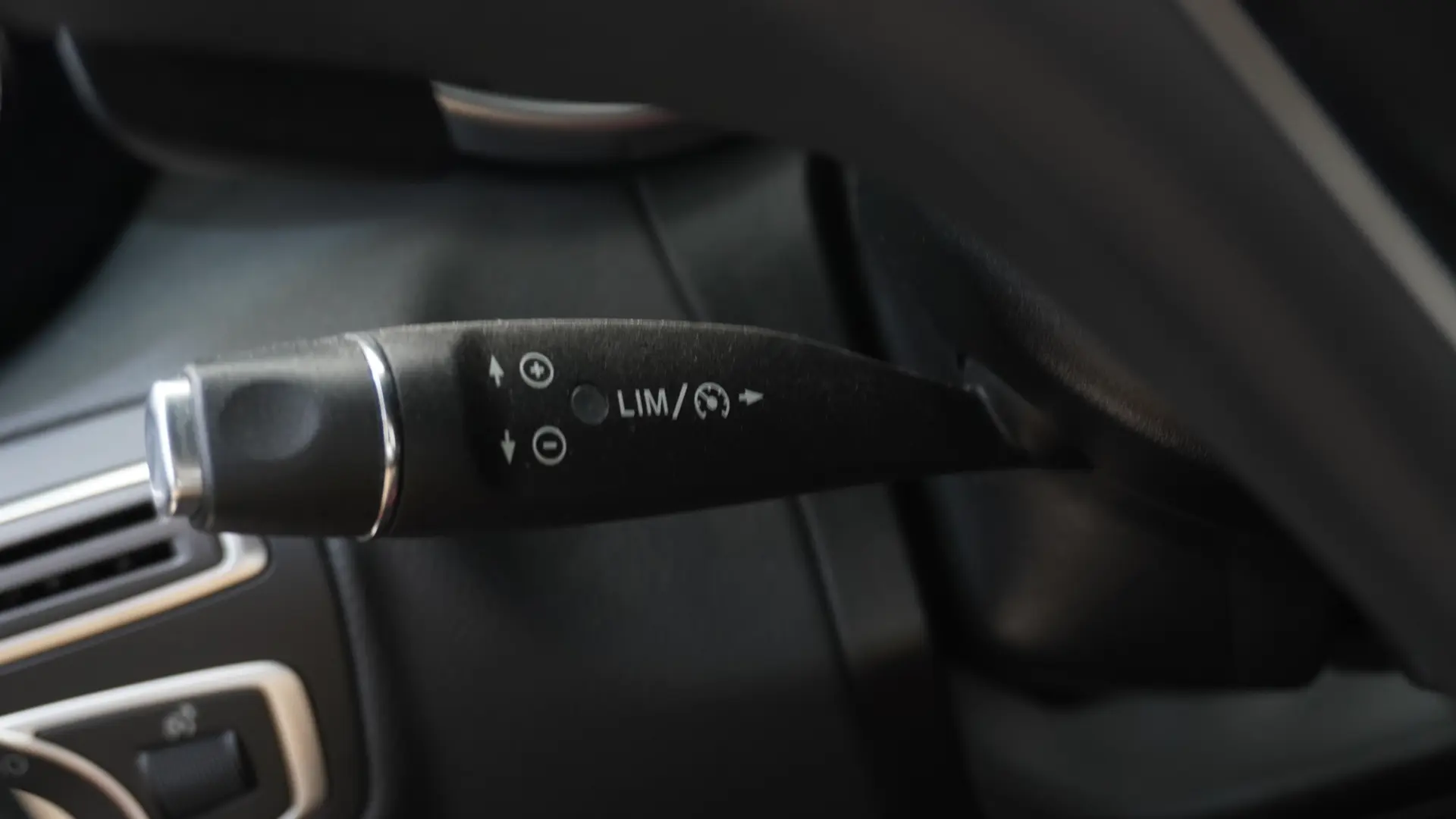 Mercedes-Benz C 180 (BlueTEC) d Station 7G-TRONIC Avantgarde 27