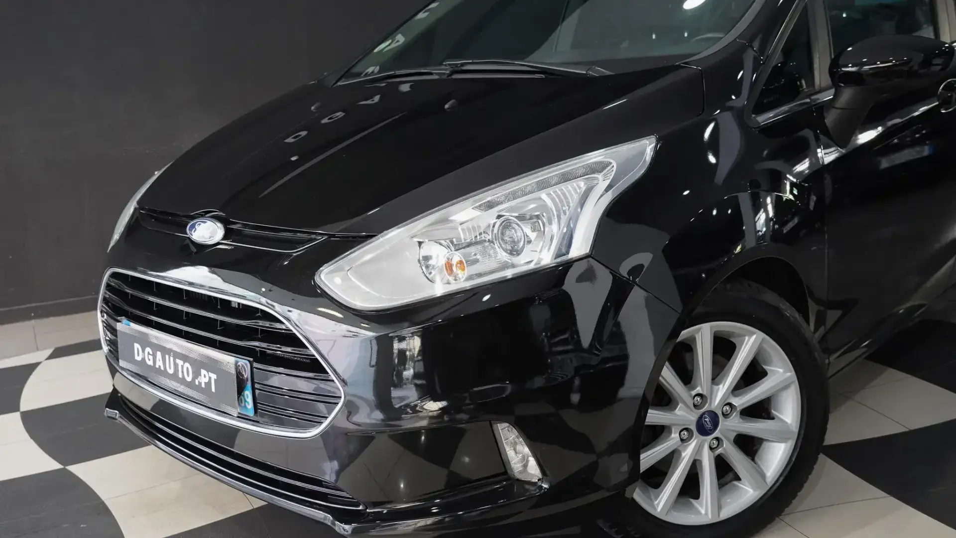 Ford B-Max 1.5 TDCi Titanium 4