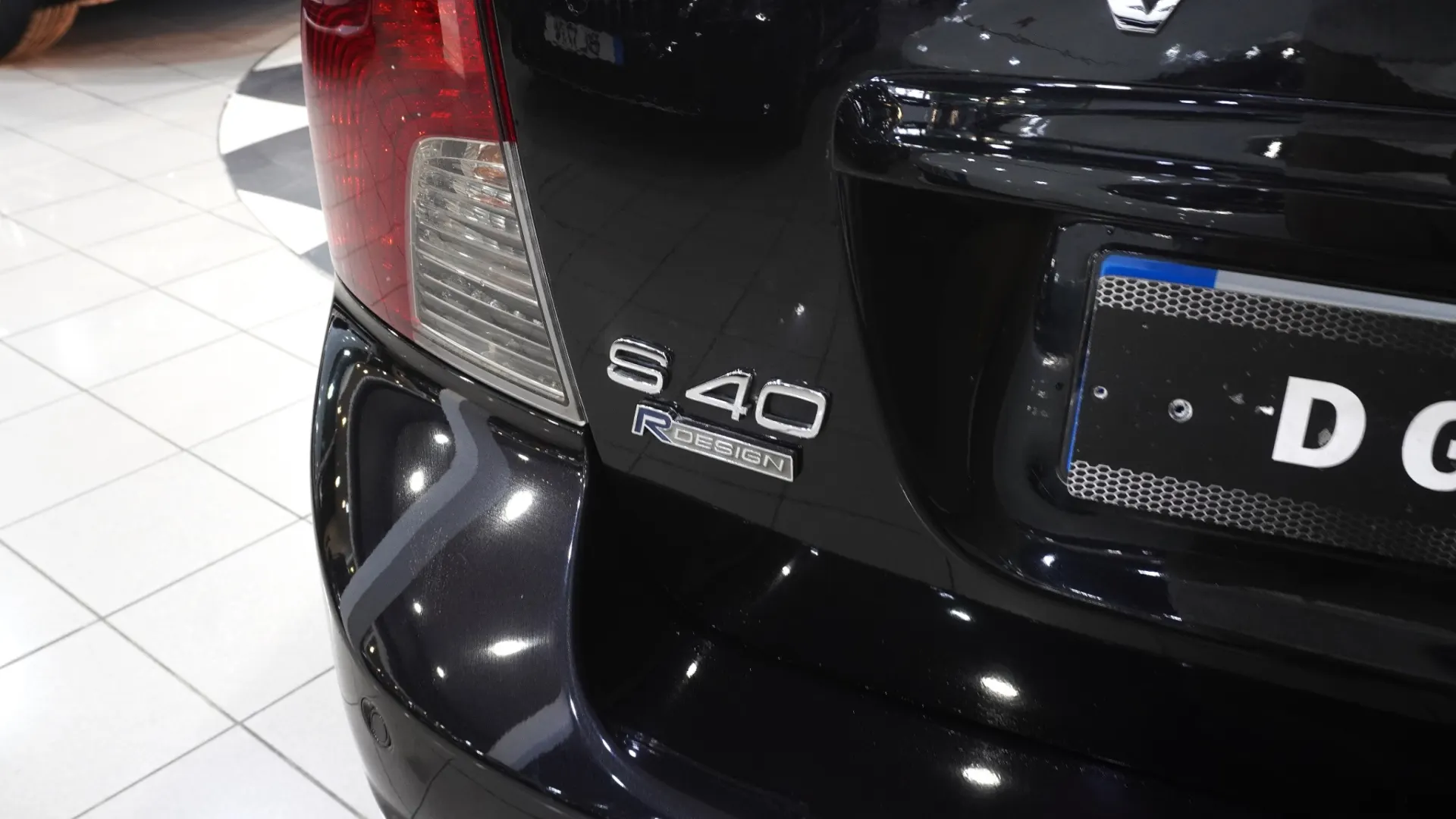 Volvo S40 1.6D R DESIGN 13