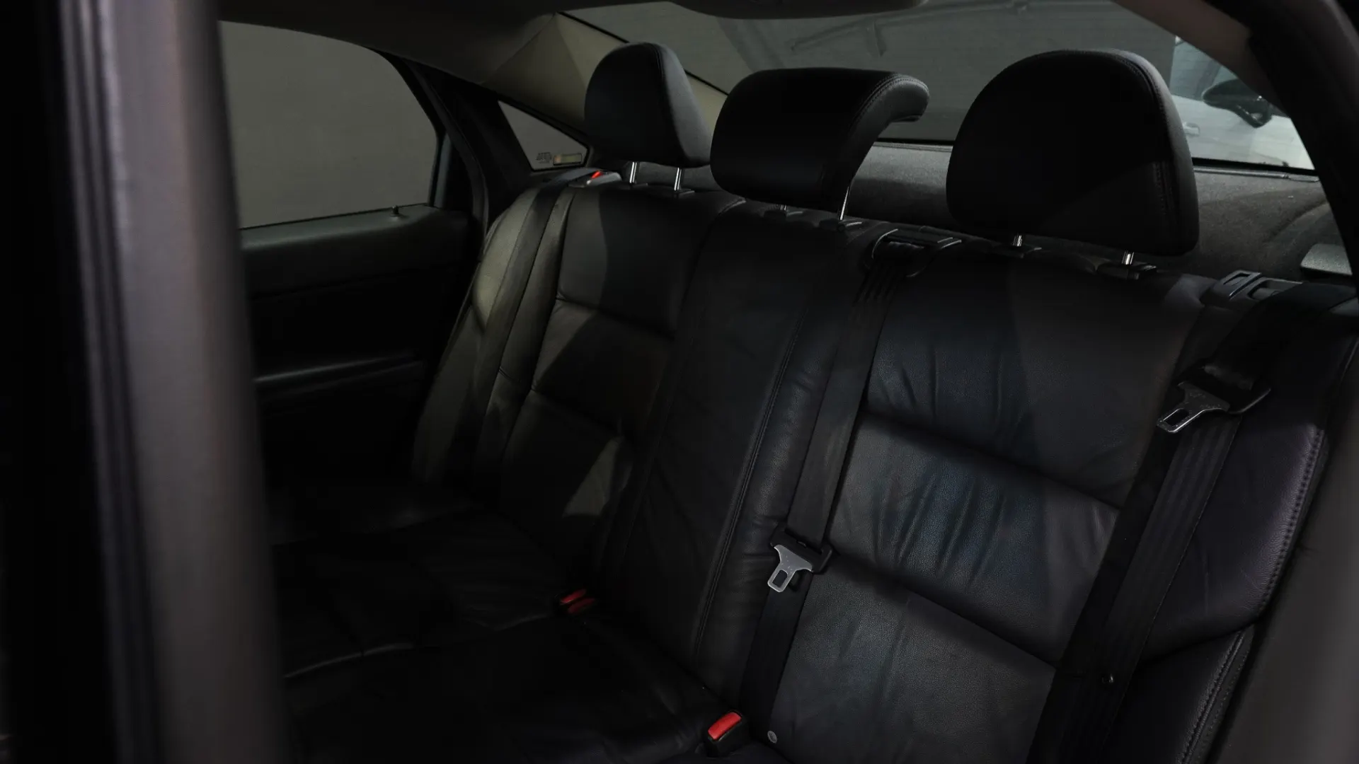 Volvo S40 1.6D R DESIGN 29