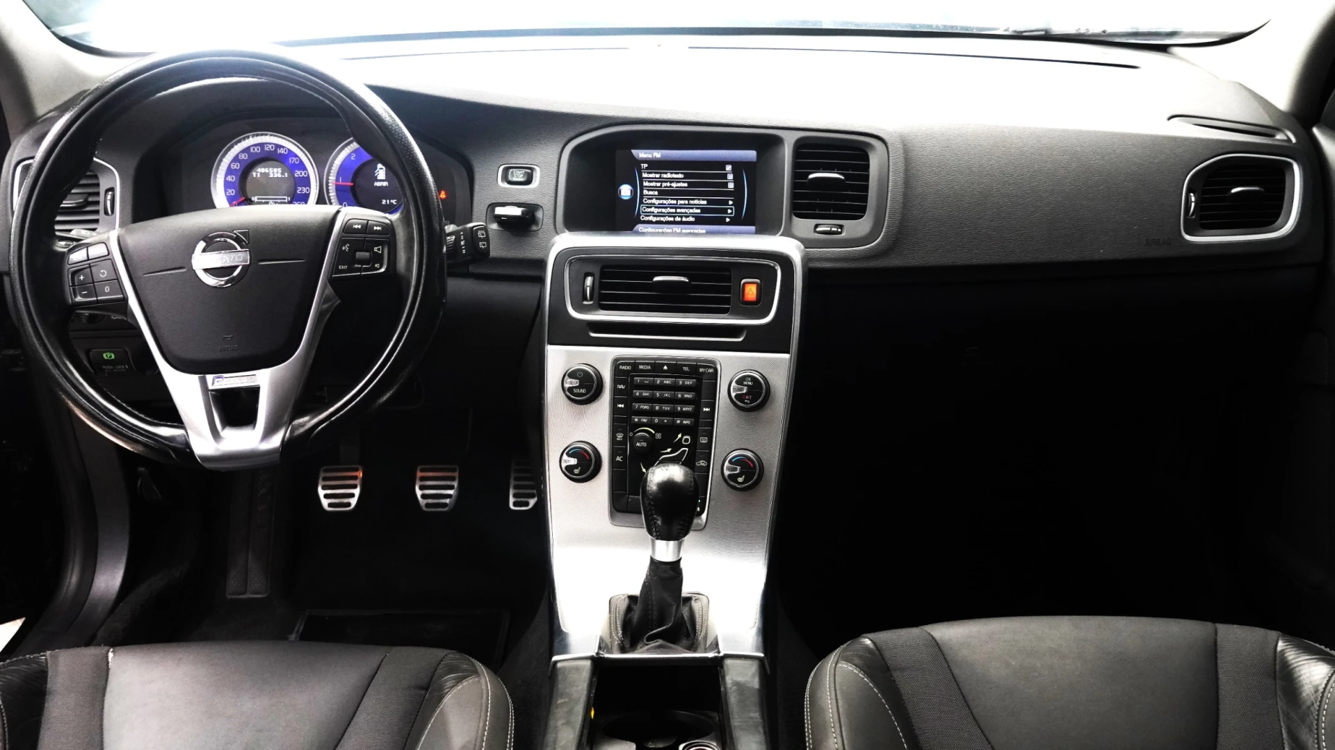 Volvo V60 1.6 D2 Drive R-Design Start/Stop 34