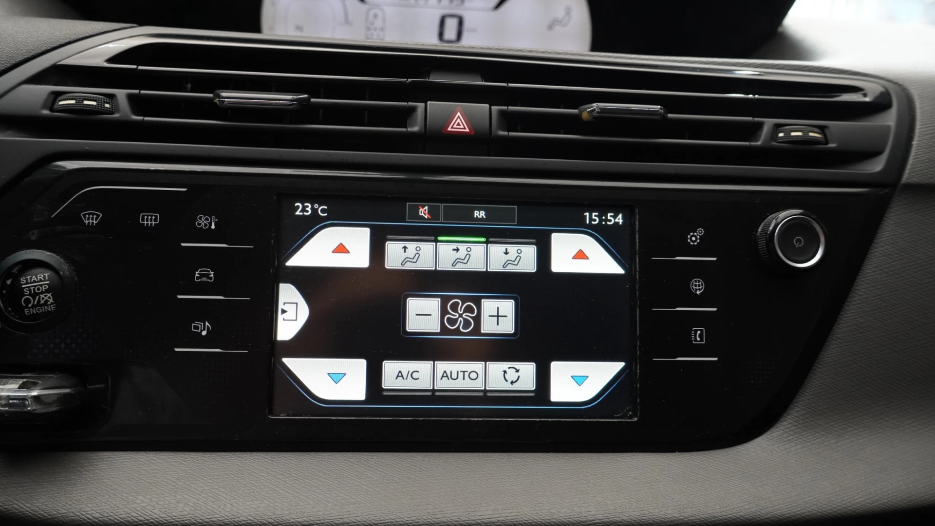 Citroën C4 Grand Picasso 1.6 HDI 7LUG 23