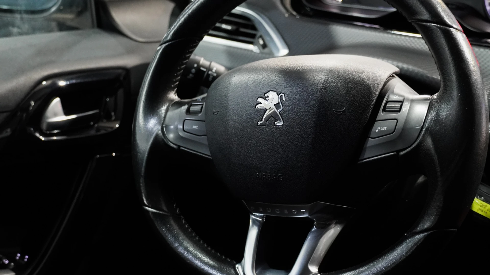 Peugeot 208 1.2 PureTech Active 15