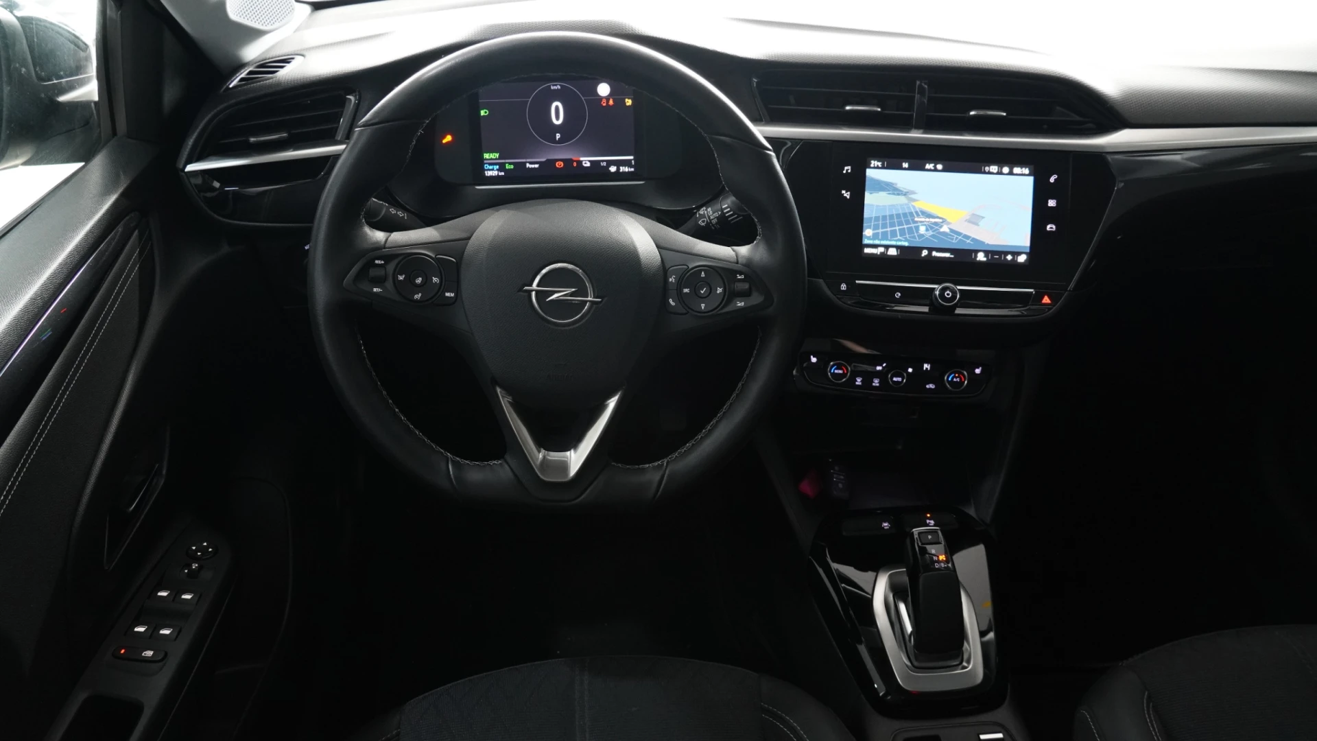 Opel Corsa-e 136CV Elegance 100% Elétrico 33