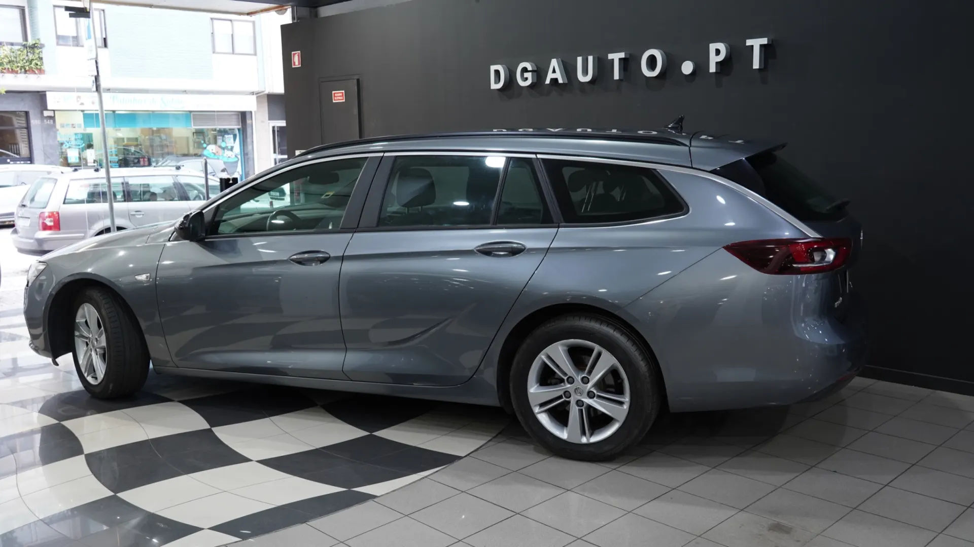 Opel Insignia Sports Tourer 11