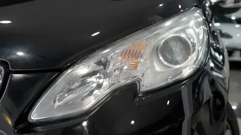 Peugeot 2008 1.2 PureTech Allure 7