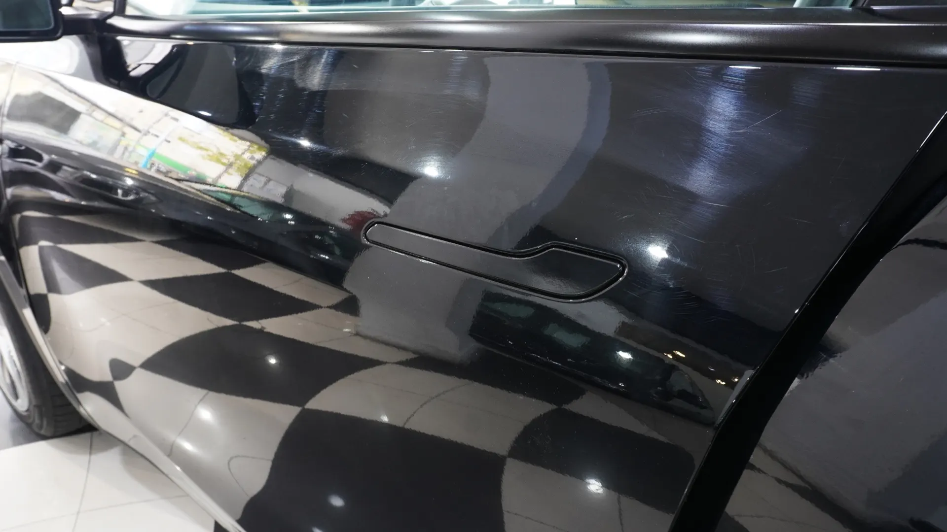 Tesla Model Y Tração Traseira 10