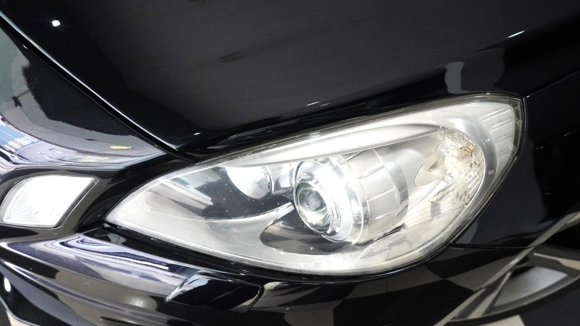 Volvo V60 1.6 D2 Drive R-Design Start/Stop 3