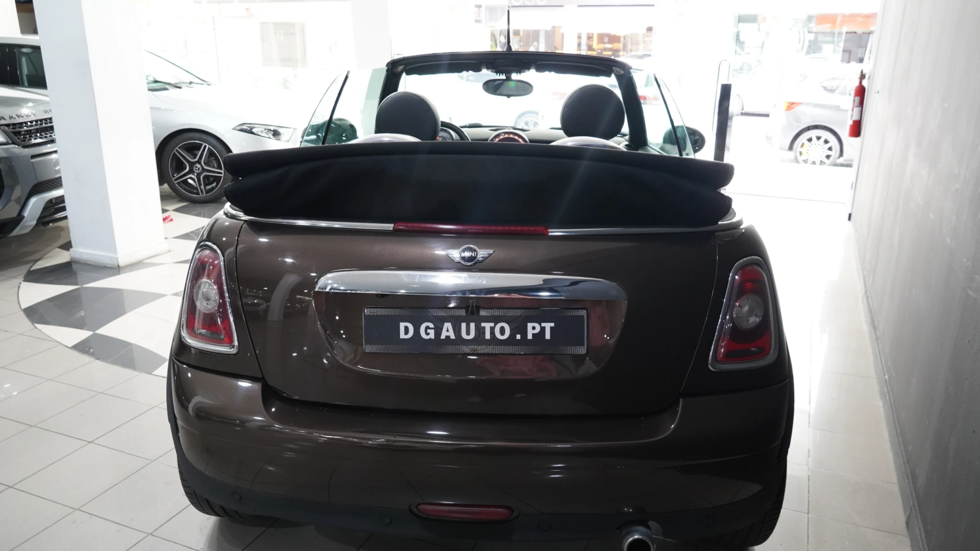 MINI 3 Portas Cooper Cabrio 1.6i 41