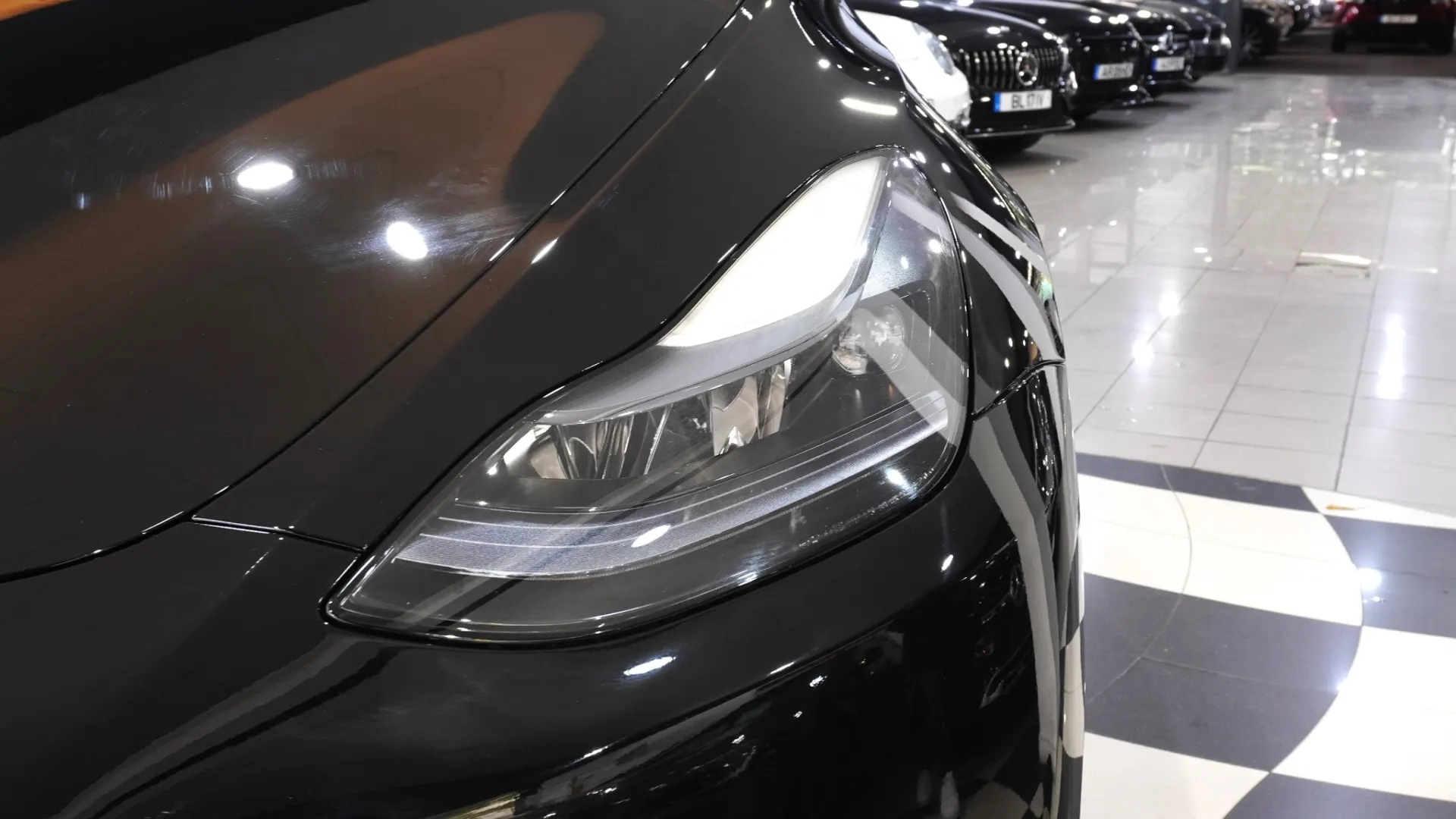 Tesla Model Y Tração Traseira 5