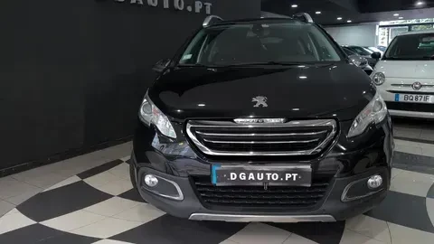 Peugeot 2008 1.2 PureTech Allure 4