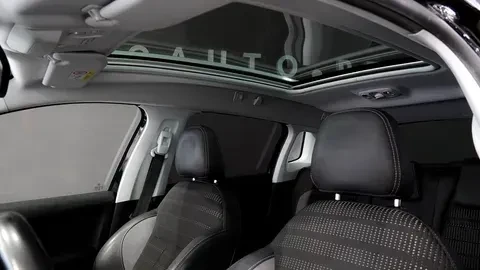 Peugeot 2008 1.2 PureTech Allure 16