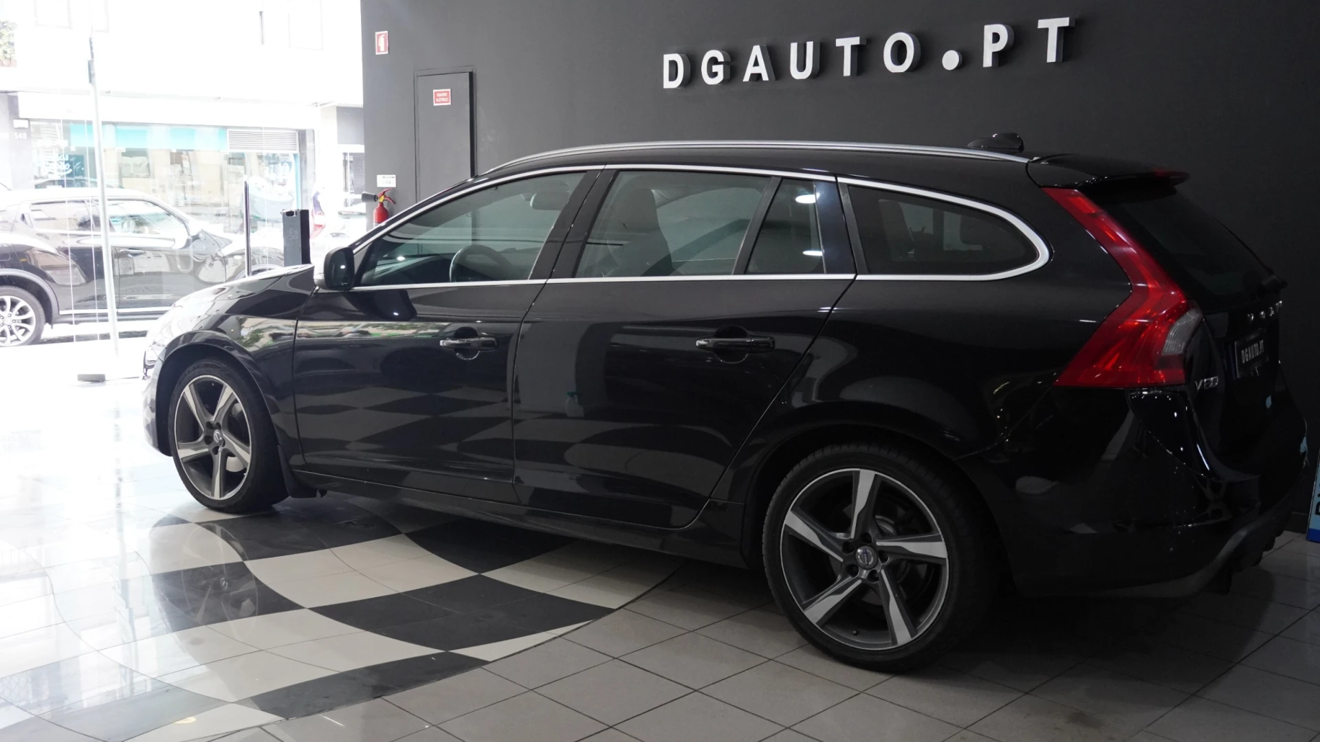 Volvo V60 1.6 D2 Drive R-Design Start/Stop 49