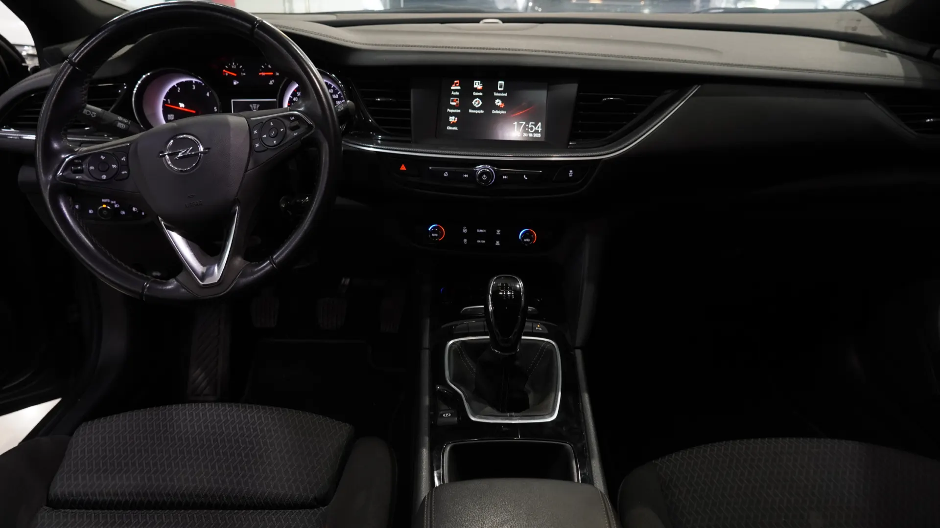 Opel Insignia Sports Tourer 16