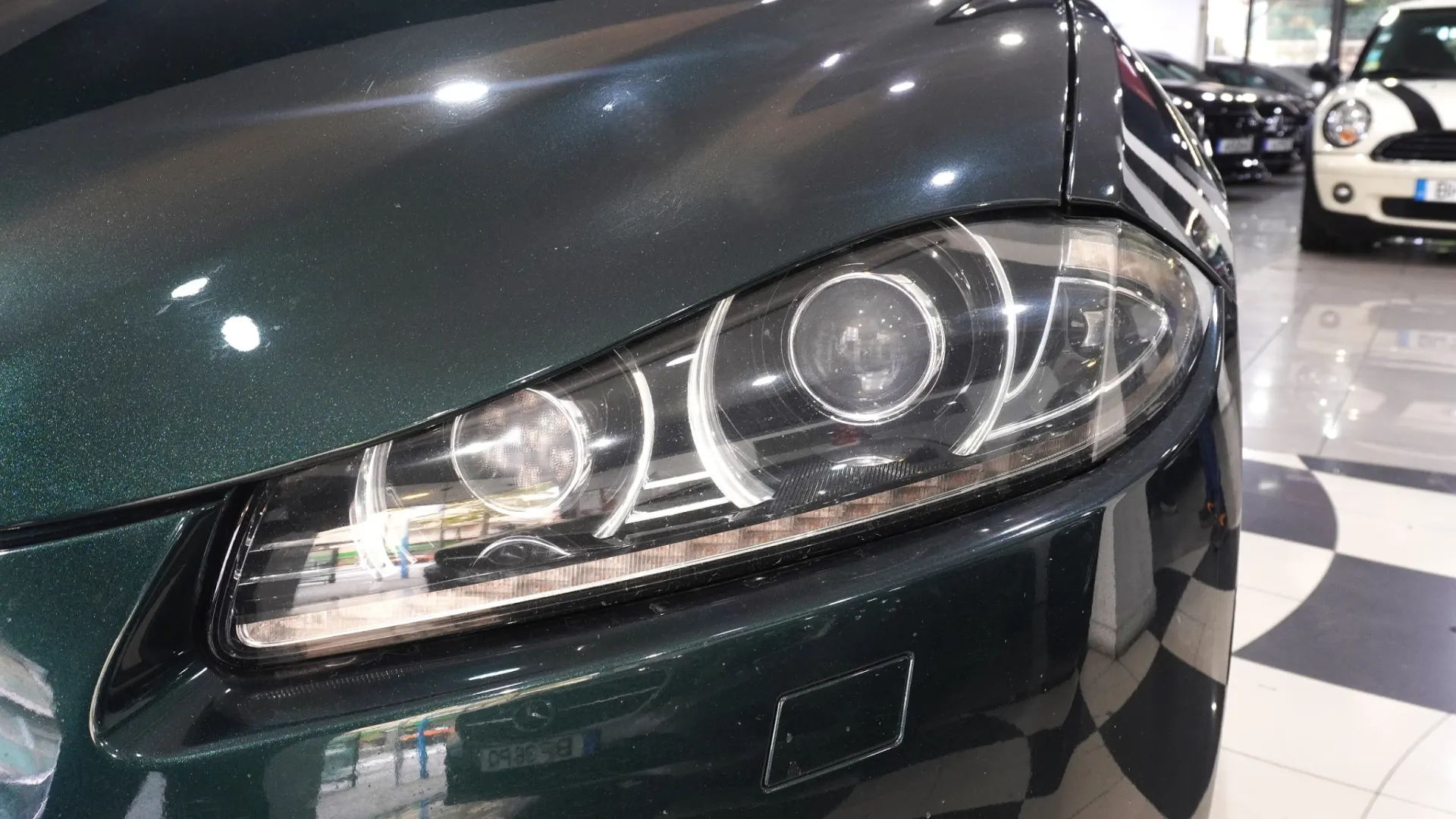 Jaguar XF 3.0 D V6 Luxury 5