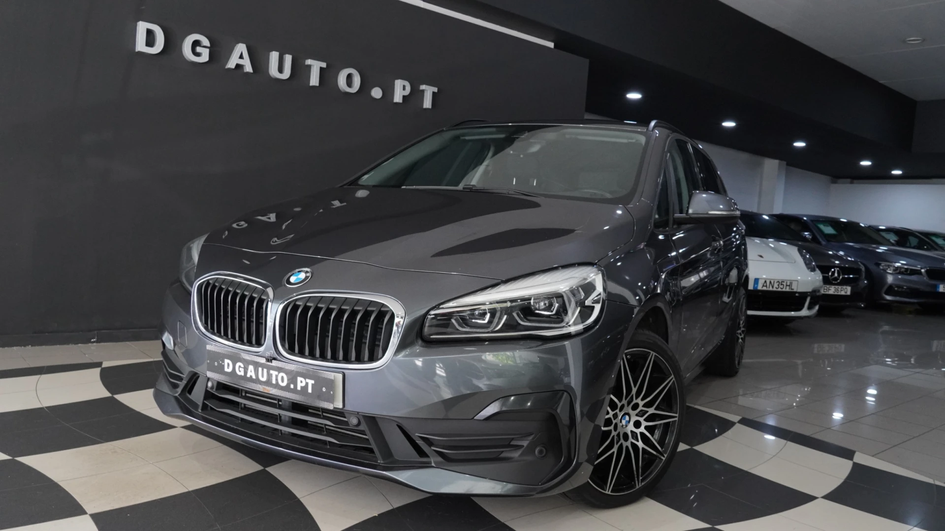 BMW 225xe Active Tourer iPerformance xDrive 2