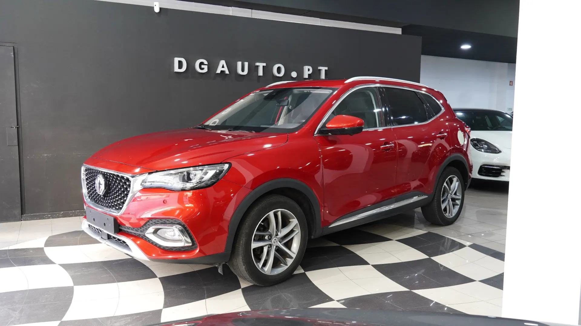 MG EHS 1.5 T-GDI Plug-in Hybrid Luxury 9