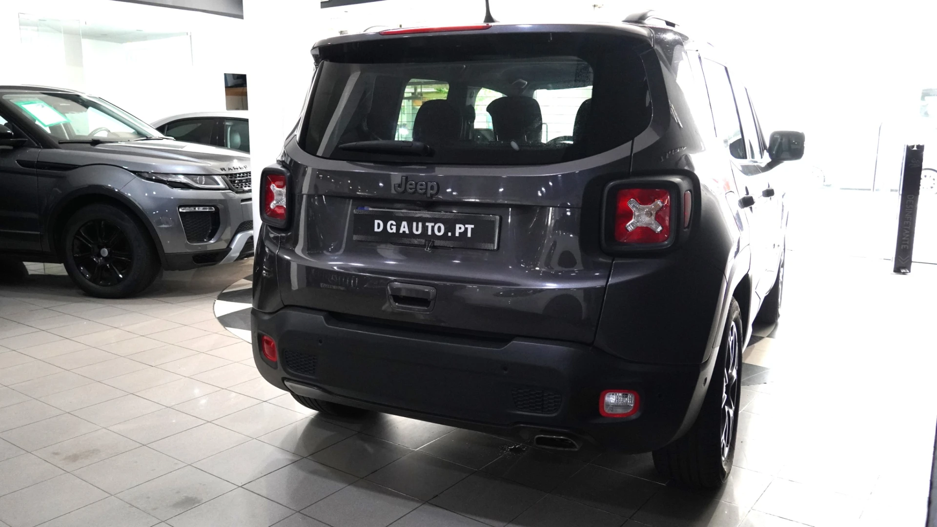Jeep Renegade 1.0 T Limited 41