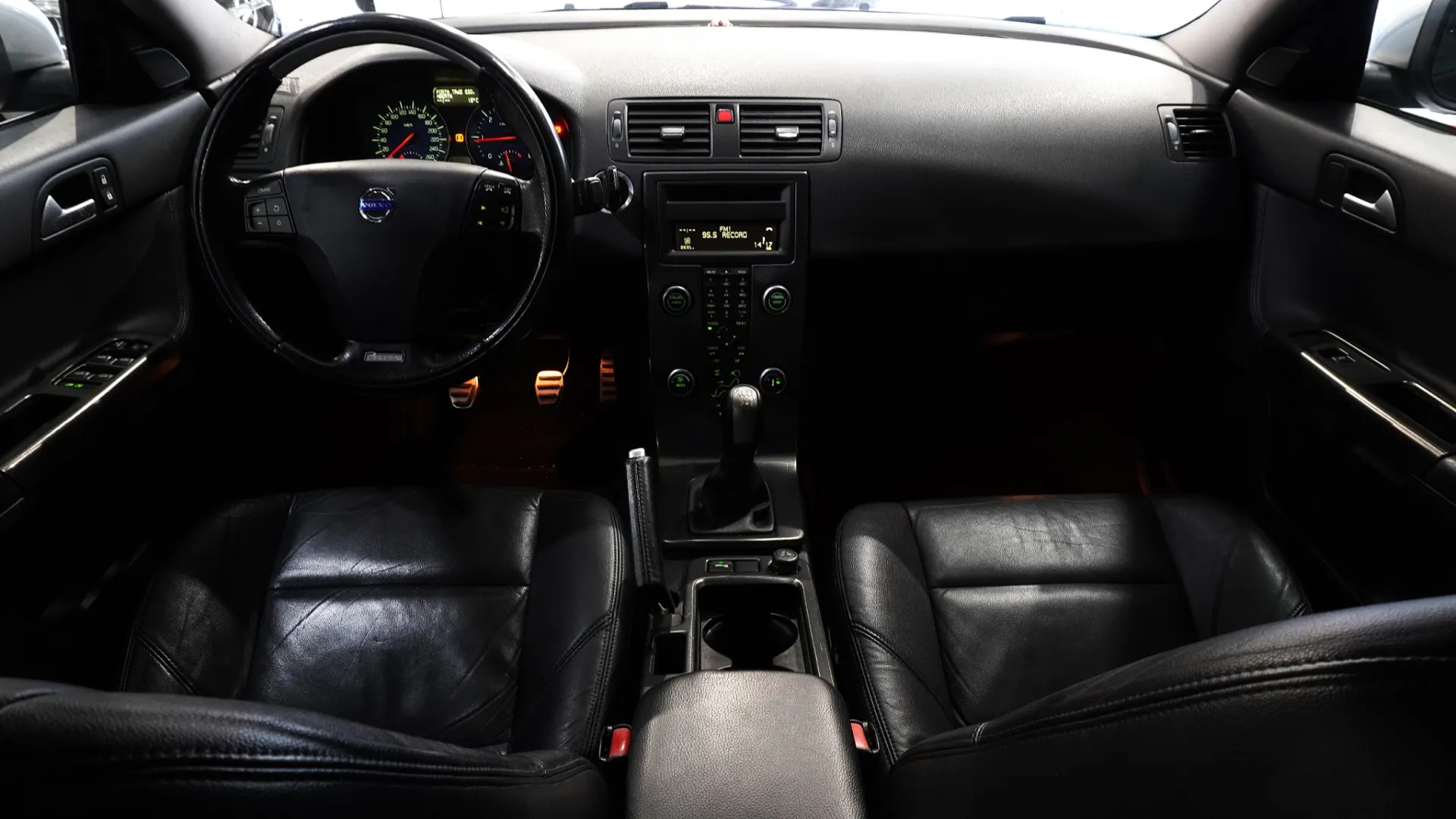 Volvo S40 1.6D R DESIGN 19