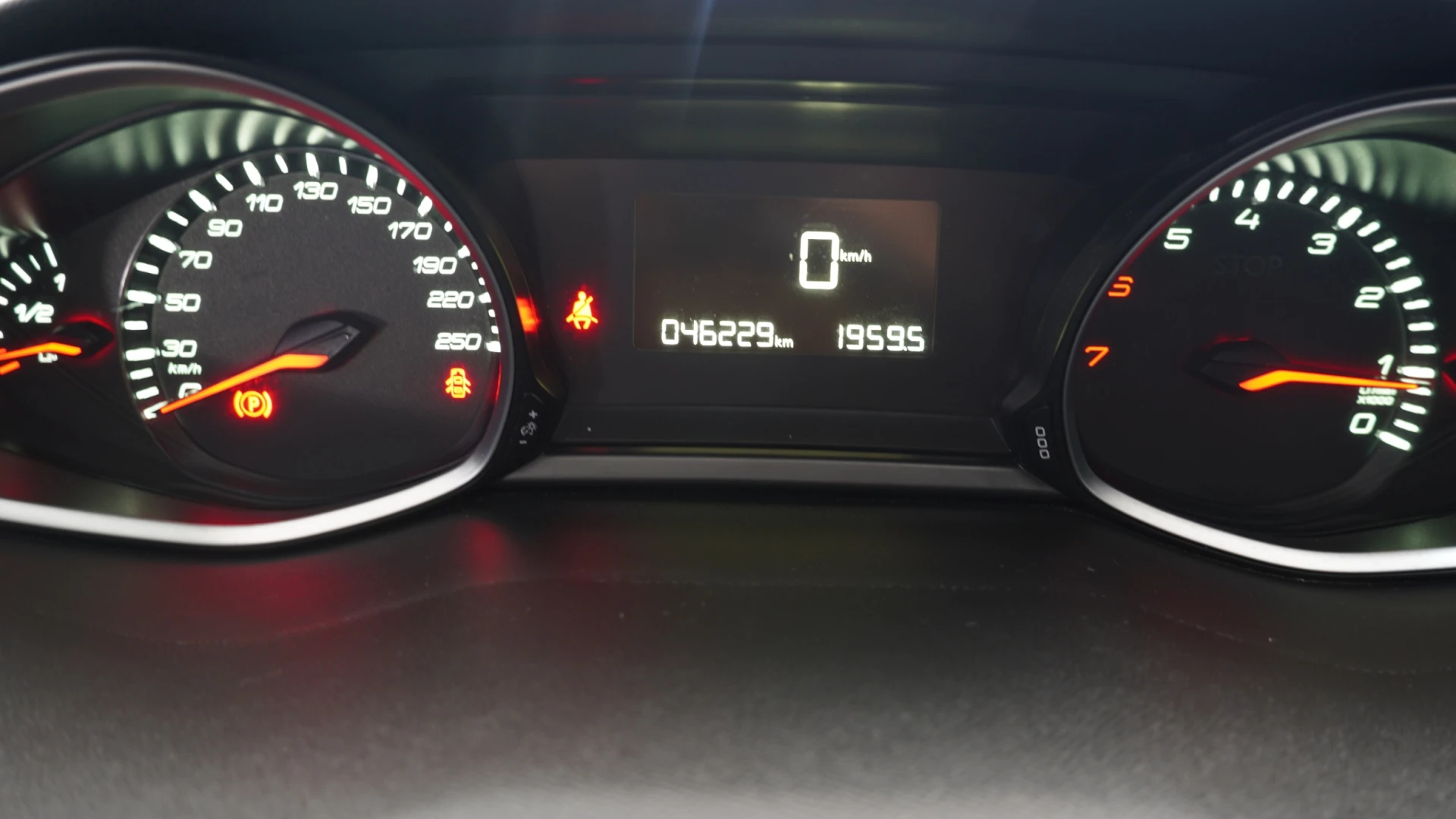 Peugeot 308 SW 1.2 ACTIVE BUSINESS 13