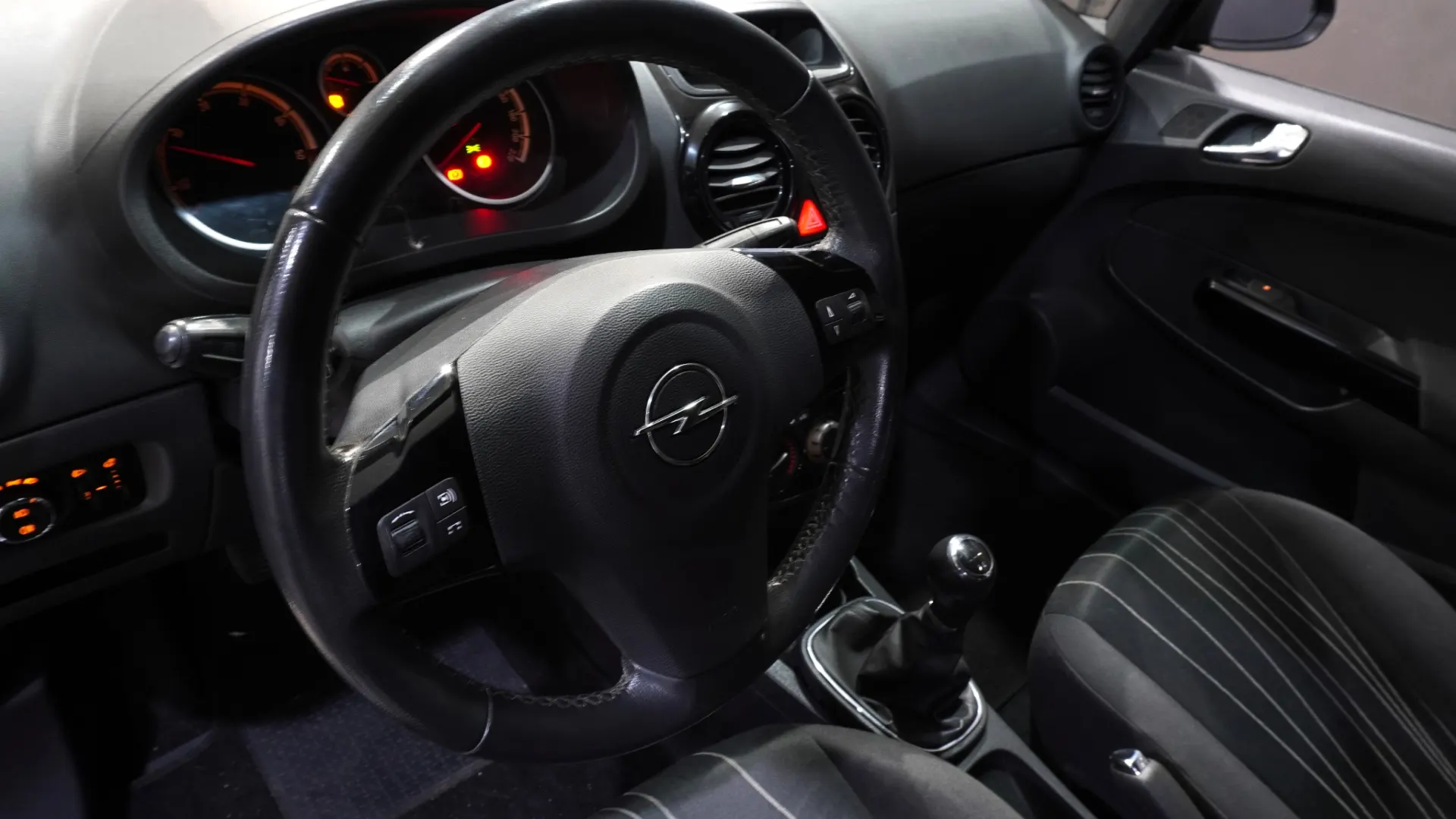 Opel Corsa 1.3 CDTI Edition Série 111 Anos 17