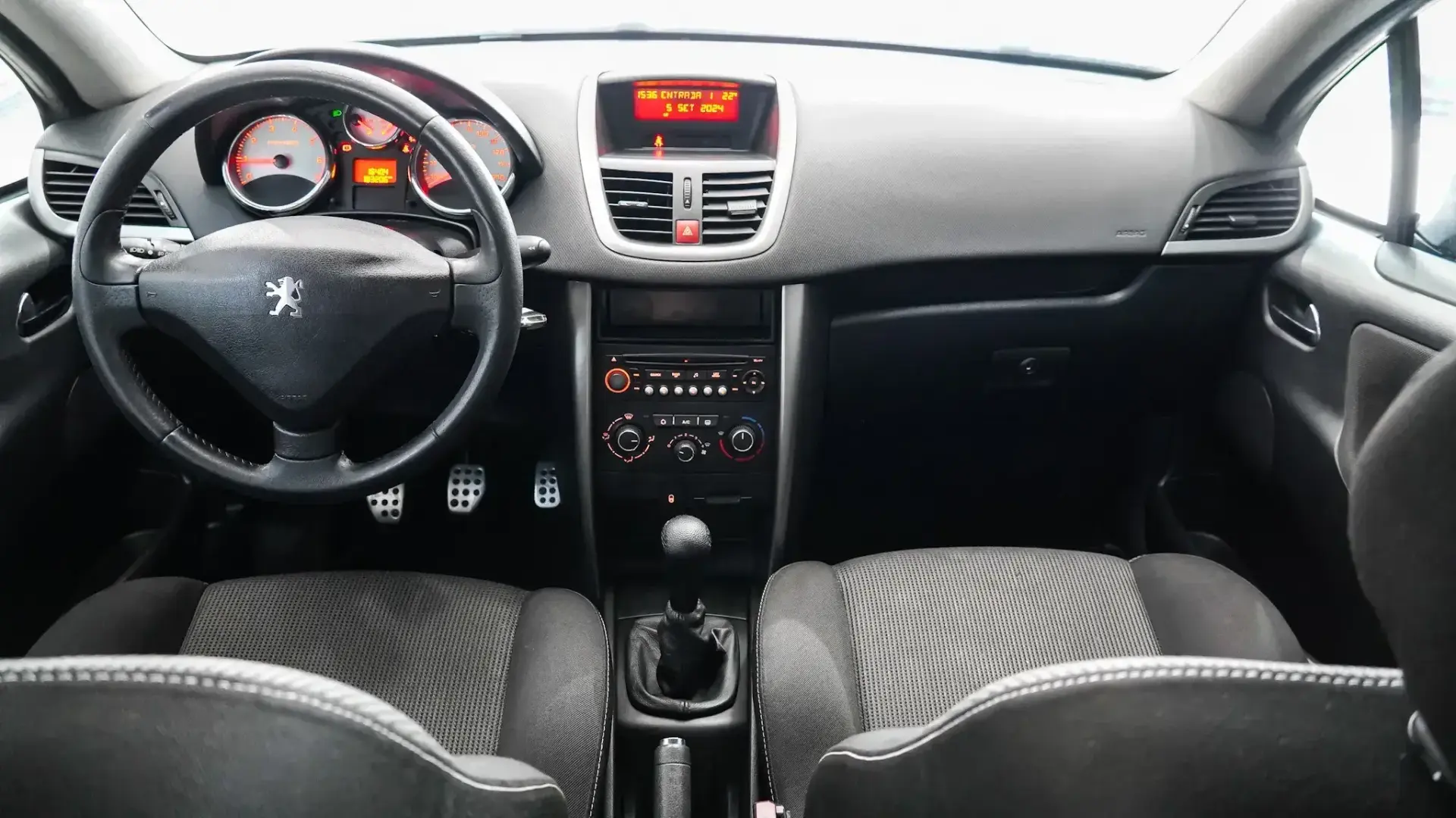 Peugeot 207 CC 17