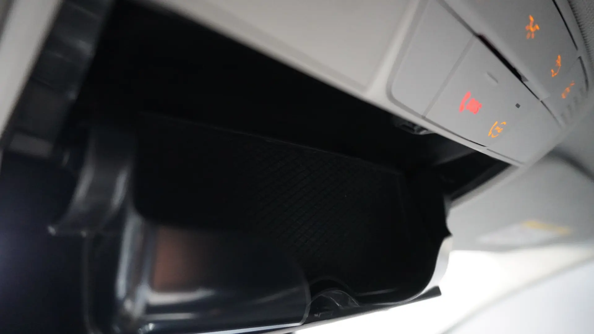 Mercedes-Benz C 200 38